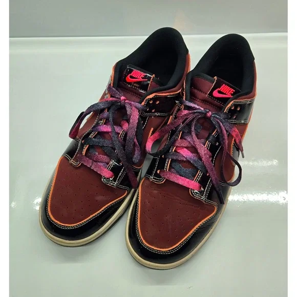 Nike Dunk Low SE Men's 10.5 Red Black Special Edition Sneakers